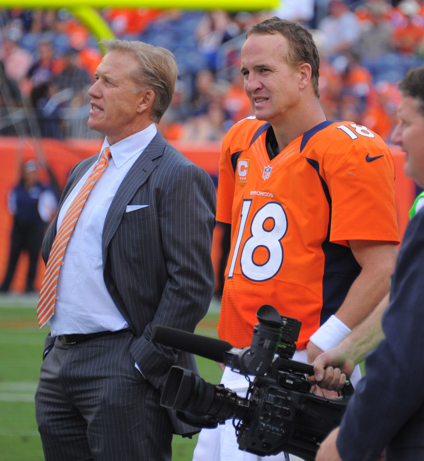 BRONCOS RAIDERS